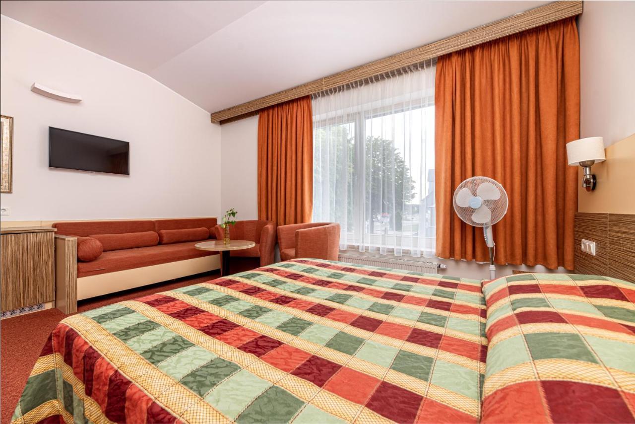 Info Hotel Palanga Bagian luar foto
